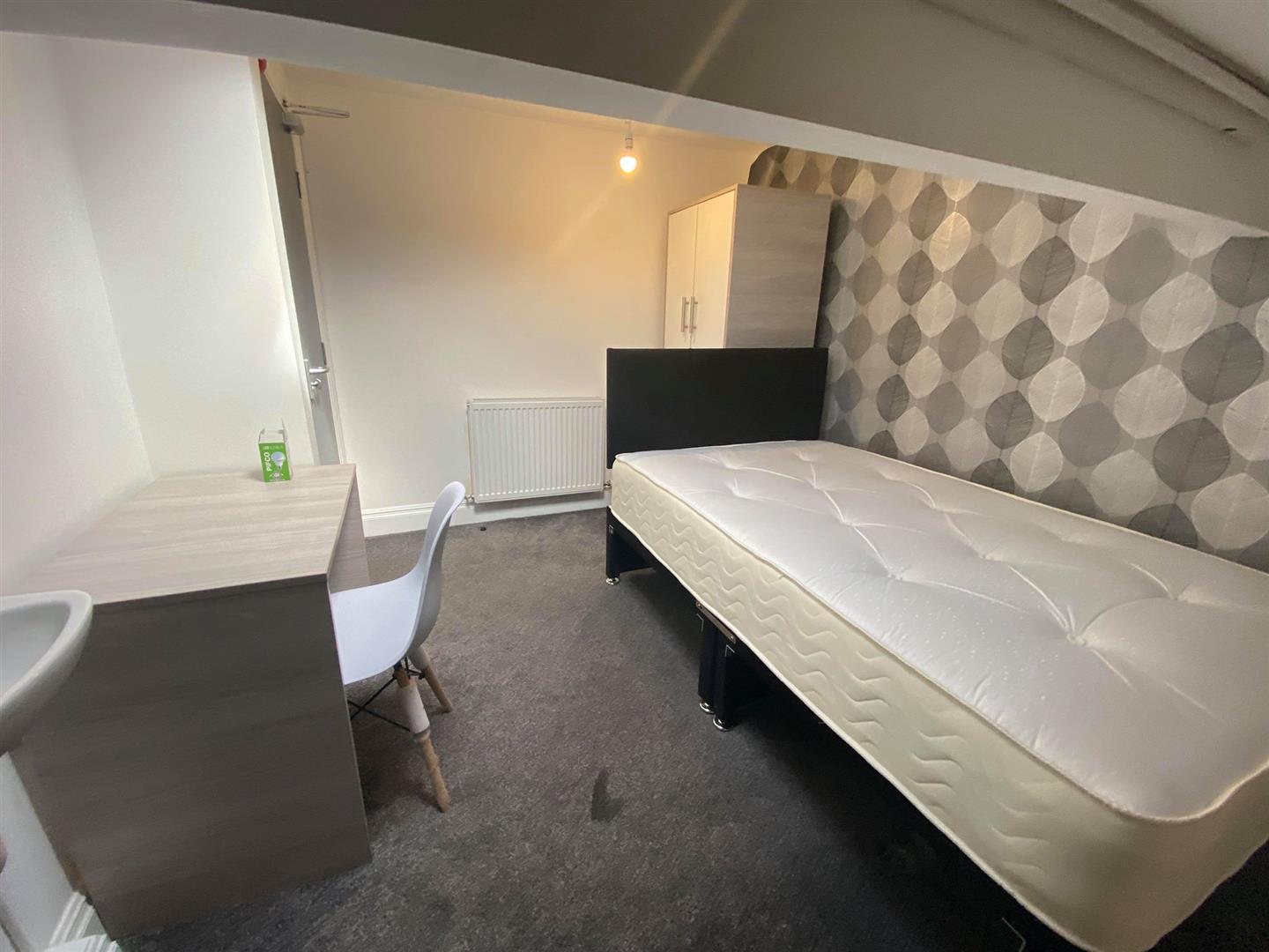 Room ,, Dallas Street, PR1 7UY